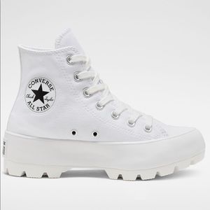WHITE LUGGED CONVERSE 🍓💌 Chuck Taylor All Star All White Sneaker